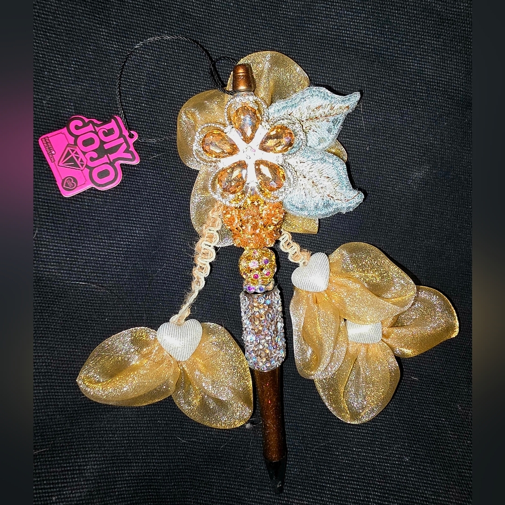 Elegant And Beautiful Decorative Handmade Pens